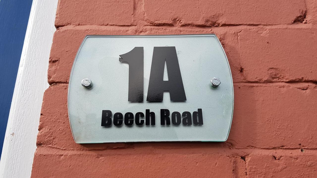 Number 1, Beech Road Appartamento Manchester Esterno foto